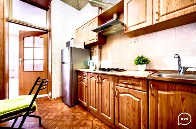 Apartment Near Opera On Horodotska 11 利沃夫 外观 照片